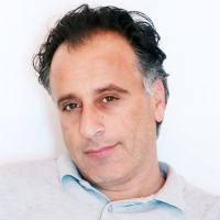 Pantyhozda boglangan qul oz xojayinini yalaydi